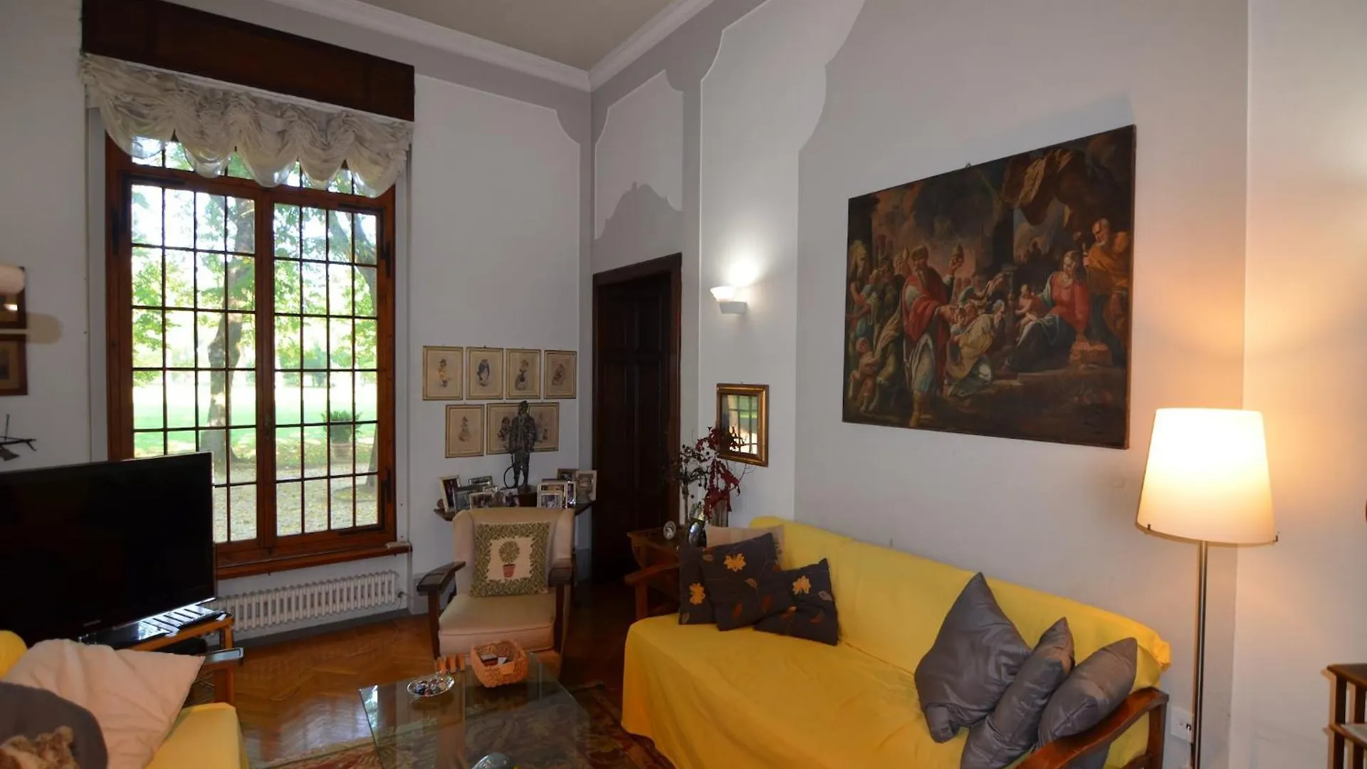 Elegant Holiday Home In Faenza With Garden And Pool